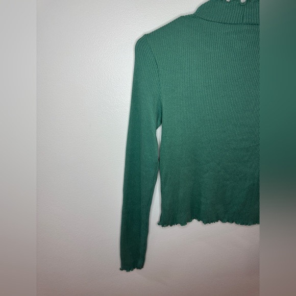 NWT SM American Eagle Green Ribbed Long Sleeve Turtle Neck Shirt - Picture 9 of 10